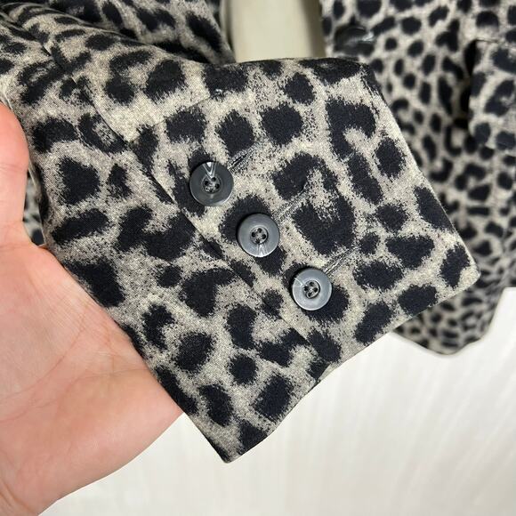 Cabi Jungle Leopard Print Soft Stretch Rayon Blazer Size 8 Style 3373 - Picture 7 of 9